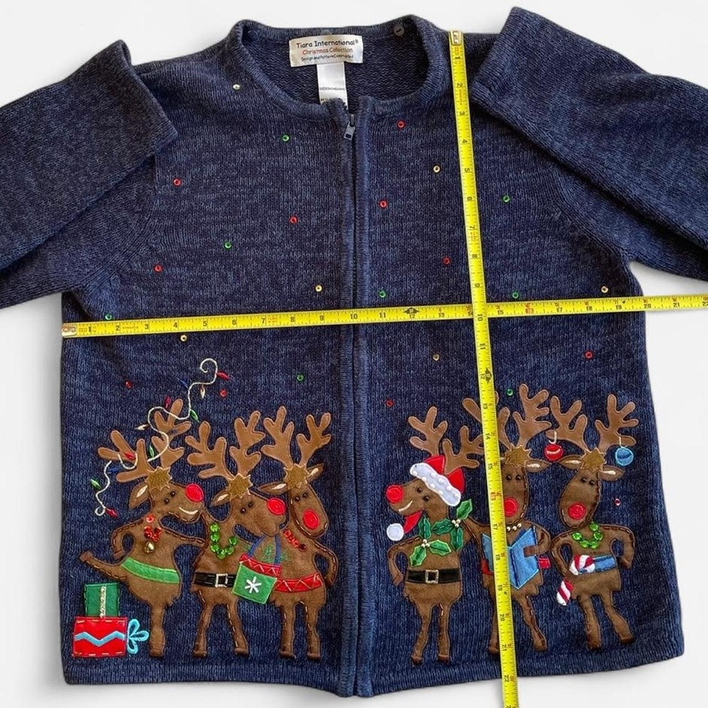 Vintage Tiara International Christmas Blue Knit Embroidered Reindeer Cardigan - Picture 5 of 7